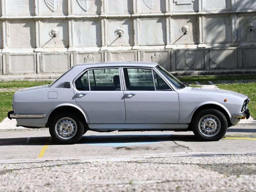  Alfa Romeo Alfetta 1.8 (116) 1975 года  (фото 6 из 7)